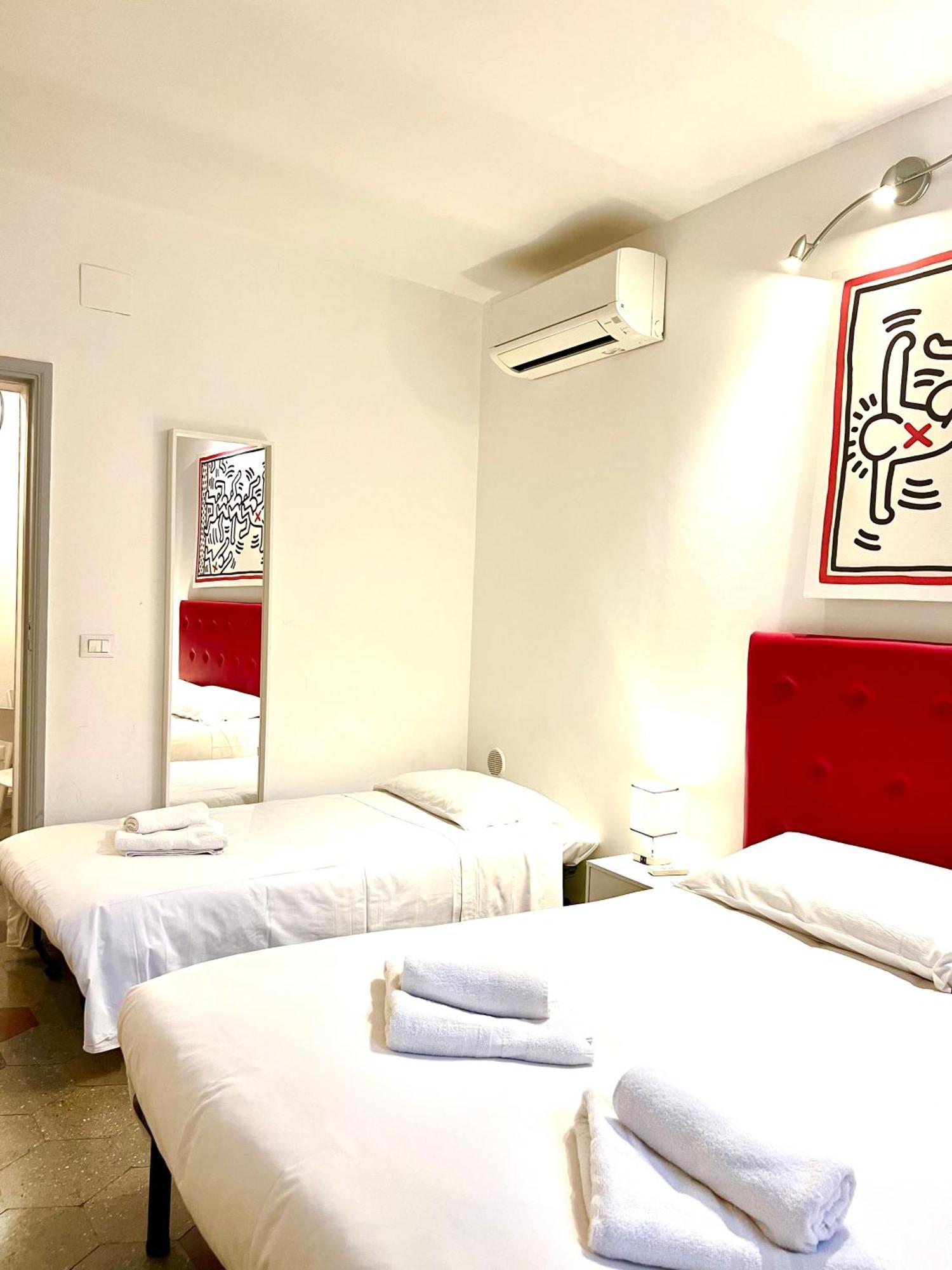 רומא Colosseum Lovely Apartment מראה חיצוני תמונה
