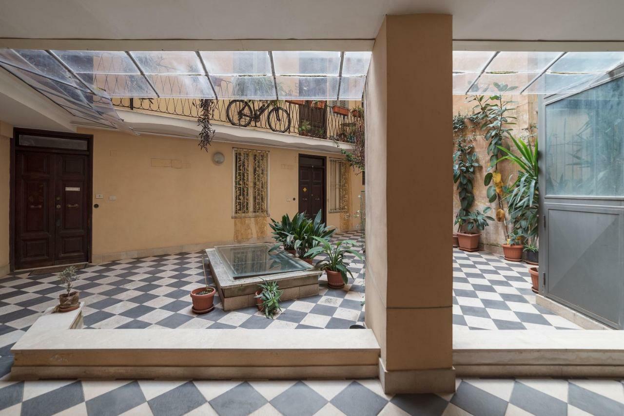 רומא Colosseum Lovely Apartment מראה חיצוני תמונה