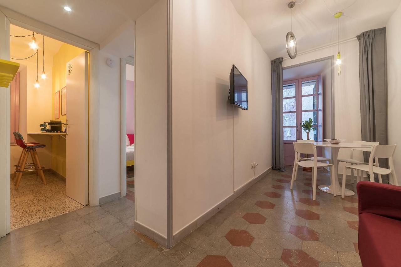 רומא Colosseum Lovely Apartment מראה חיצוני תמונה