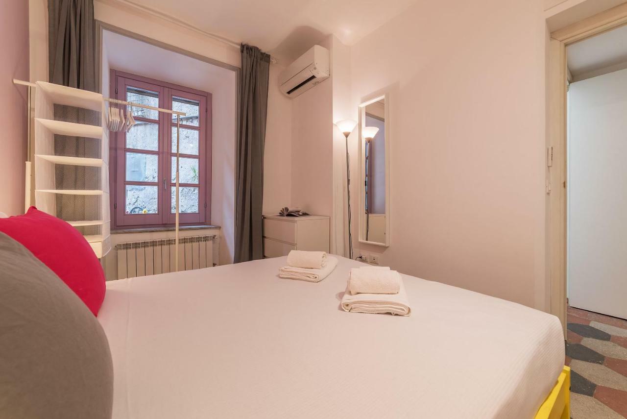 רומא Colosseum Lovely Apartment מראה חיצוני תמונה